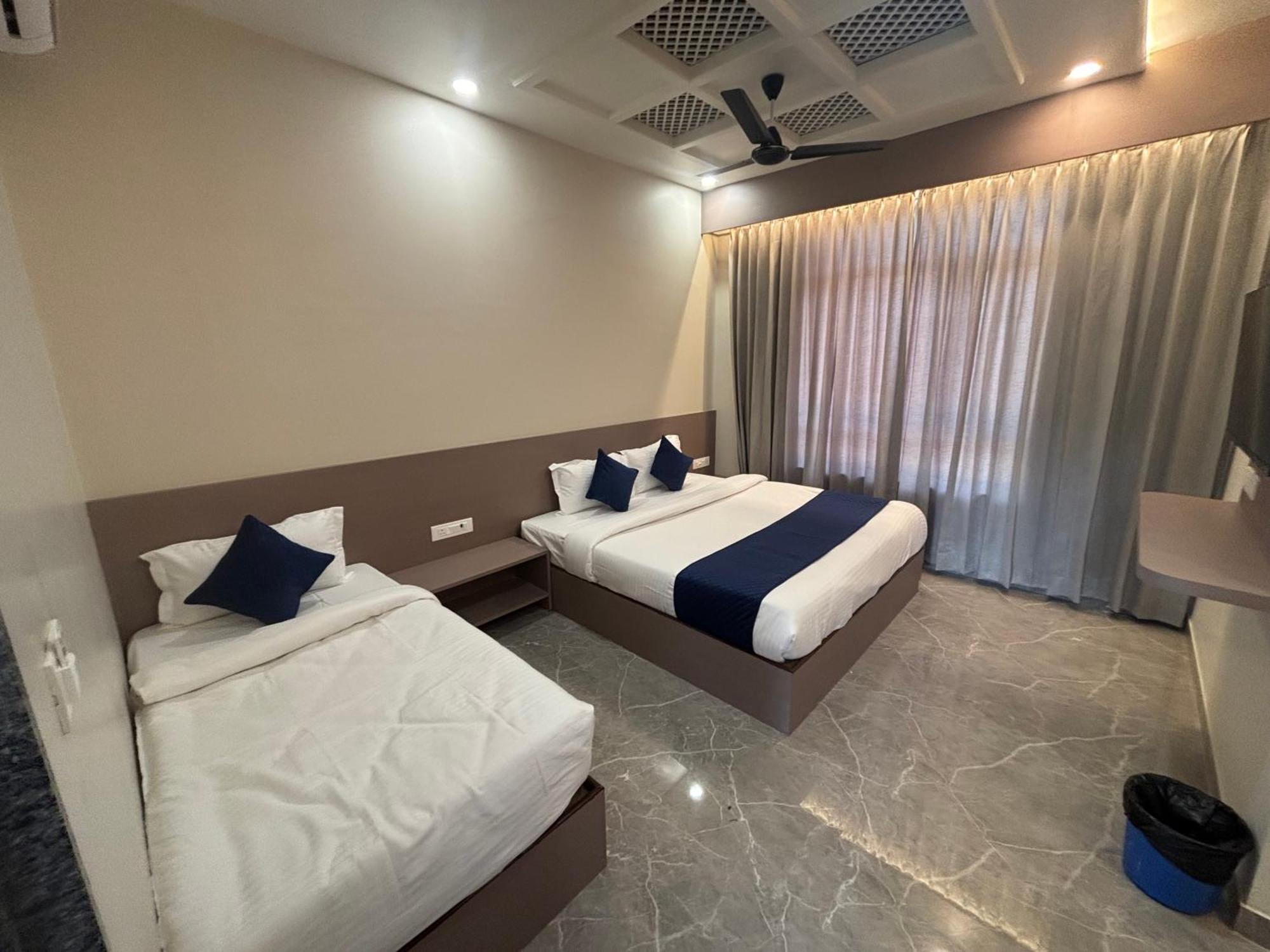 Hotel Sisodiya Palace Khātu Zewnętrze zdjęcie