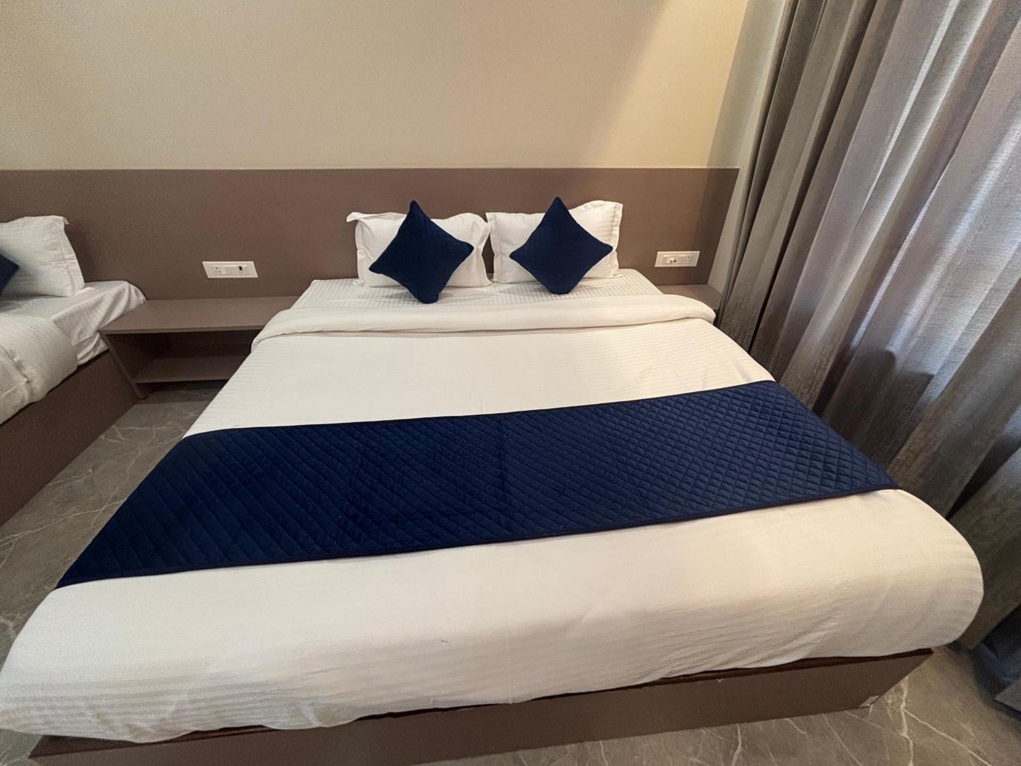 Hotel Sisodiya Palace Khātu Zewnętrze zdjęcie