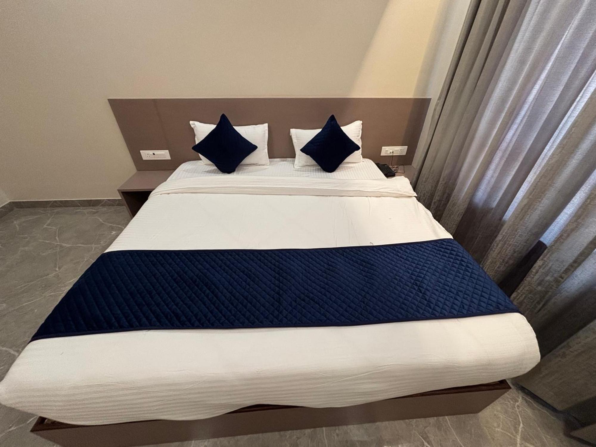 Hotel Sisodiya Palace Khātu Zewnętrze zdjęcie