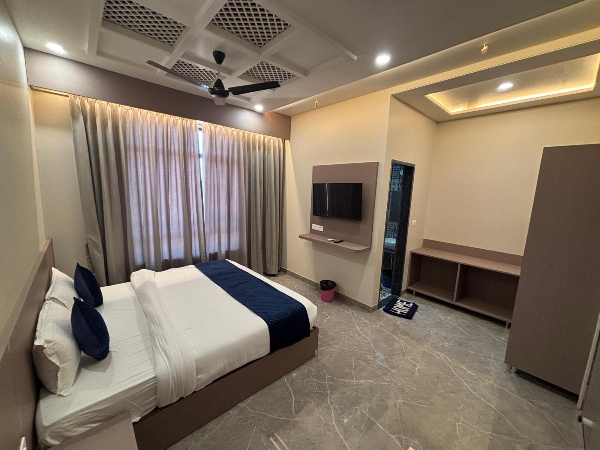 Hotel Sisodiya Palace Khātu Zewnętrze zdjęcie